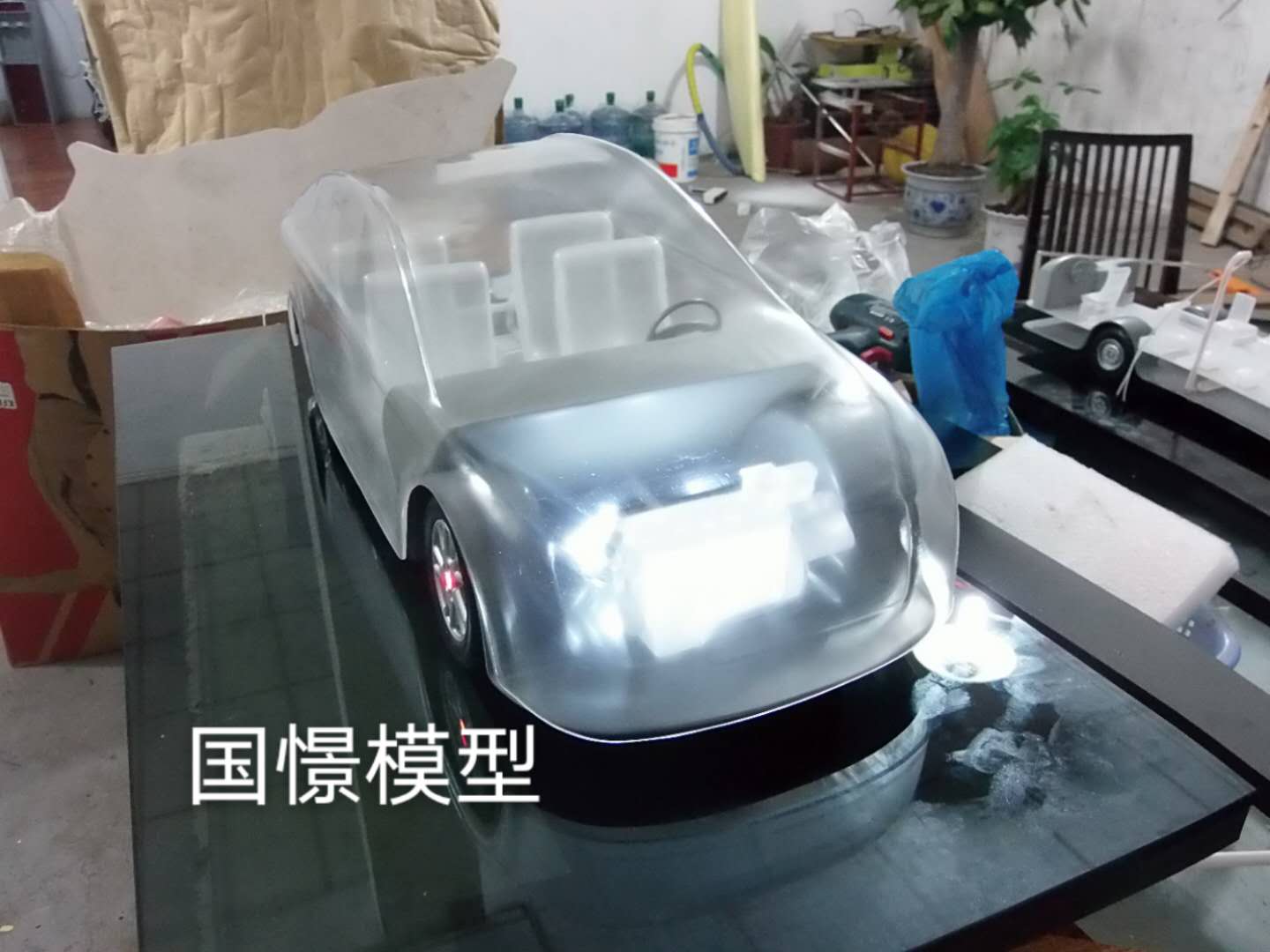 文山透明车模型